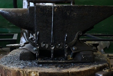 кованая вешалка